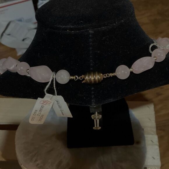 VTG Rose Quartz Gemstone Necklace New With Tags Saks Fifth Avenue 85 grams Rare - Picture 2 of 4